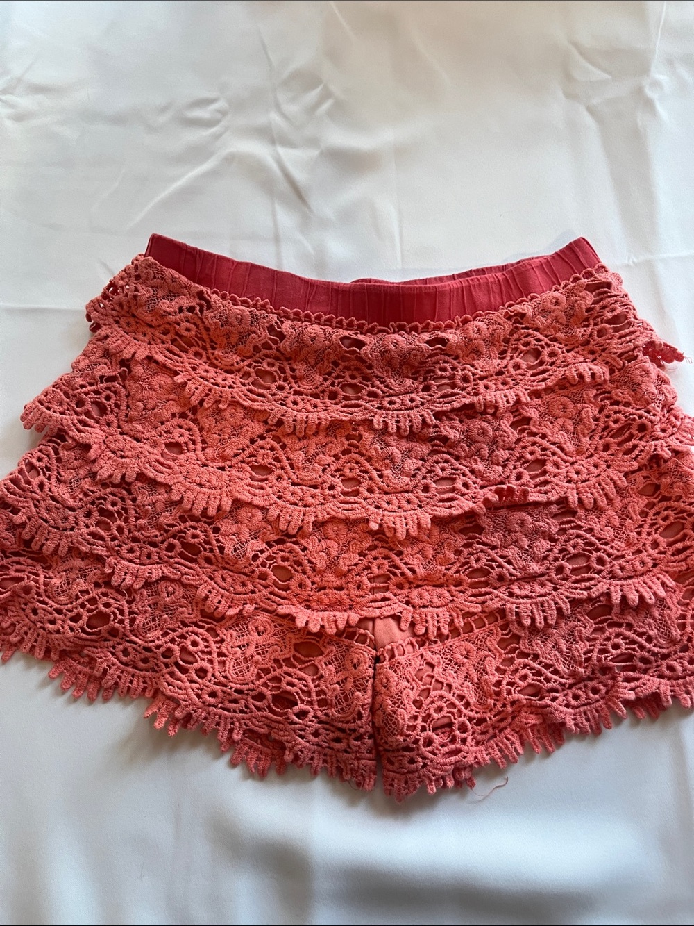Miss Me Coral Lace Tiered Skort